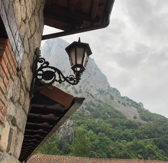 Номер Стандарт с Балконом, Posada La Cuadrona
