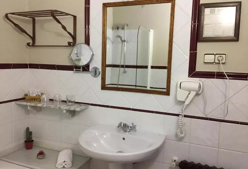 اتاق سوپریور, Posada La Cuadrona