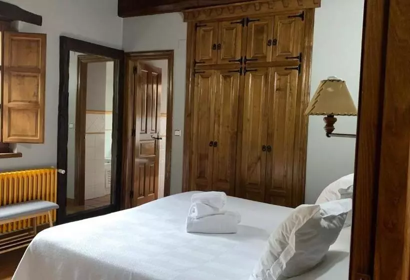 اتاق استاندارد با تخت بزرگ, Posada La Cuadrona