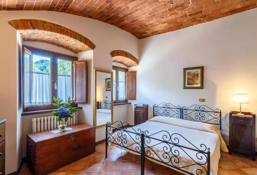 キングサイズベッドのスタンダードルーム, Villaggio Albergo San Lorenzo E Santa Caterina