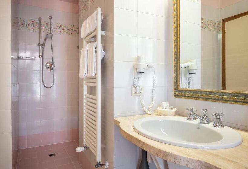 Номер Deluxe Кровать Кинг, Villaggio Albergo San Lorenzo E Santa Caterina