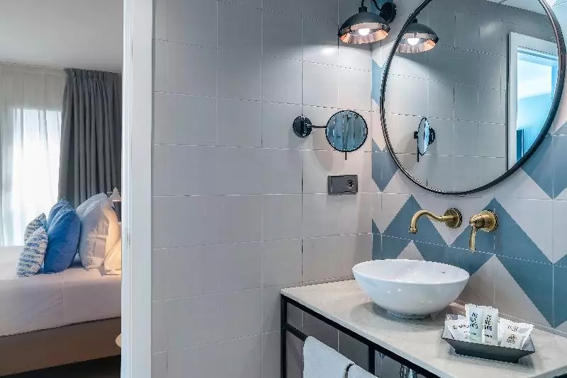 اتاق اکونومی, Vincci Puertochico