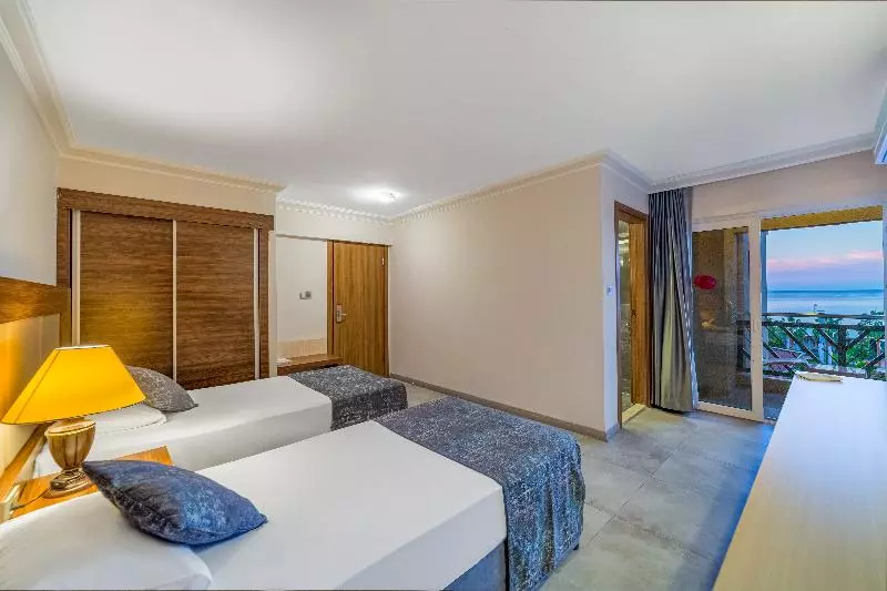 اتاق اکونومی, Vincci Puertochico