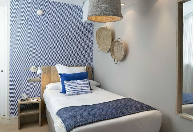 スタンダードシングルルーム, Vincci Puertochico