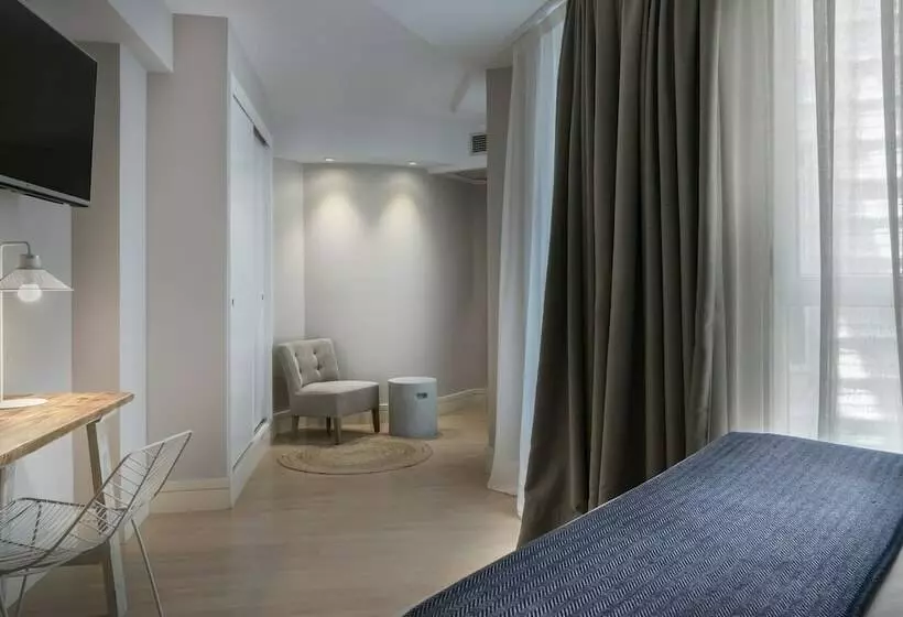 اتاق اکونومی, Vincci Puertochico