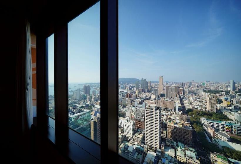 اتاق لوکس با چشمانداز دریا, 85 Masstige