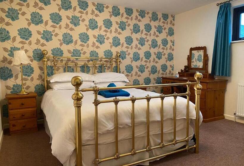 חדר דחוקס עם מיטת קינג, Station House, Dartmoor And Coast Located, Village Centre