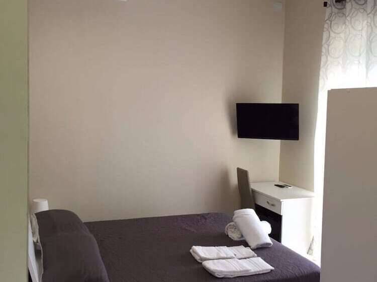 اتاق استاندارد سه نفره, B&b Metropolitan