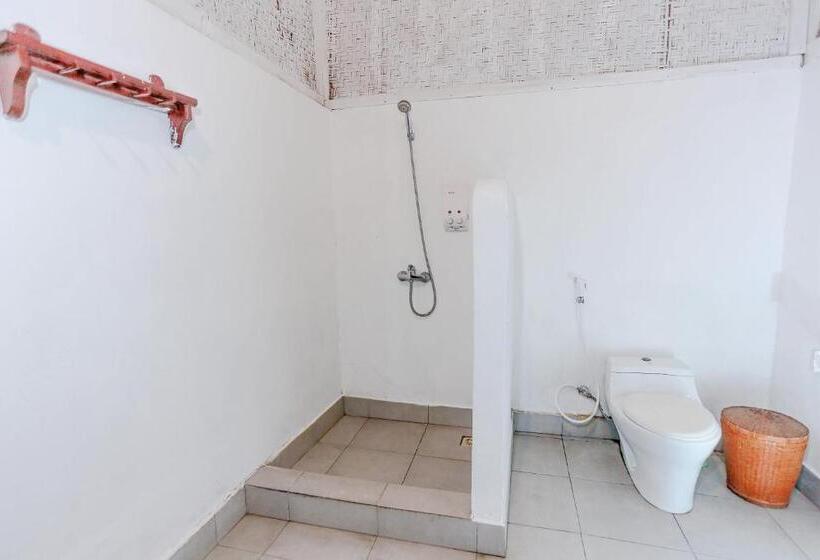 سوییت سوپریور, Biba Beach Village