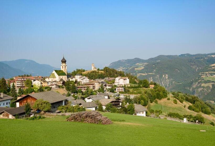 سوییت جونیور, Emmy Five Elements