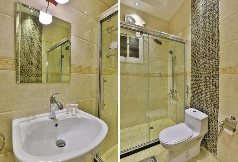 استودیوی استاندارد, Dreams Houses Furnished Suites