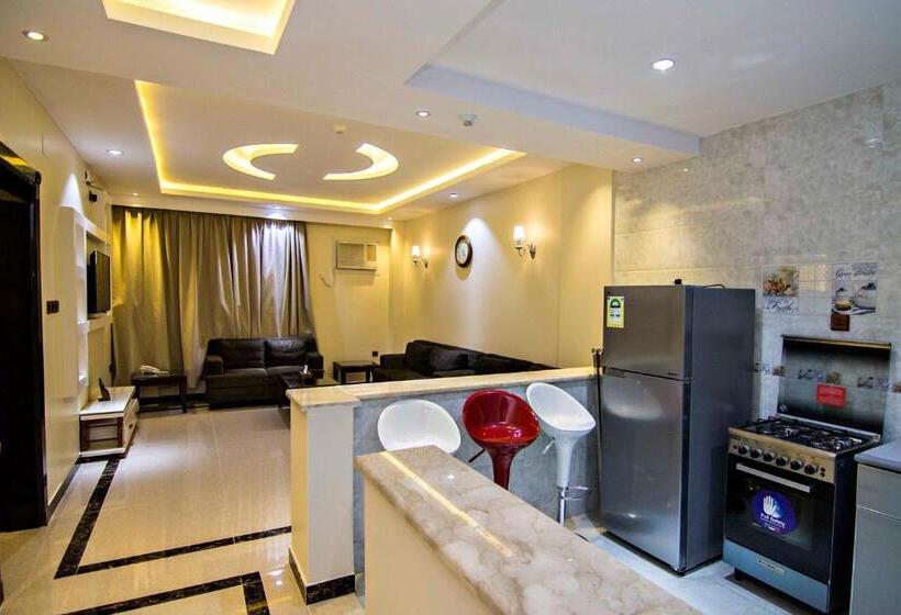 استودیوی استاندارد, Dreams Houses Furnished Suites