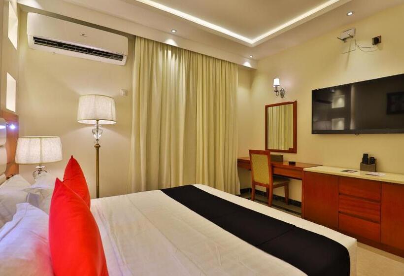 آپارتمان 2 خوابه, Dreams Houses Furnished Suites