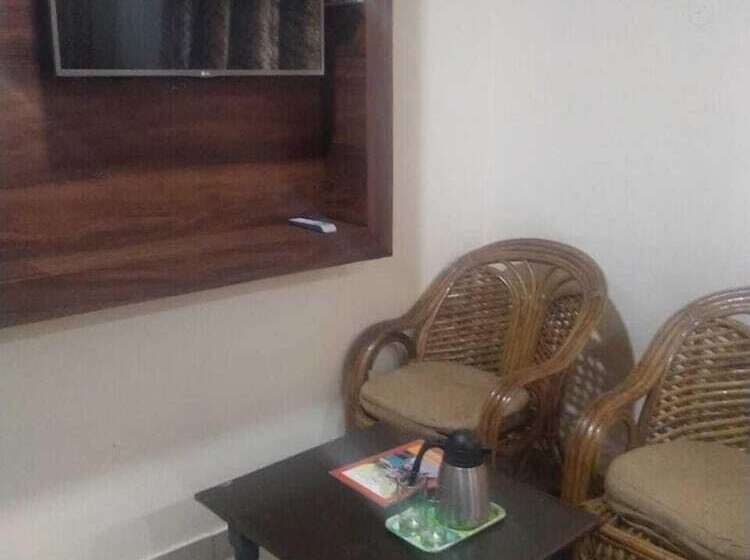 デラックスルーム, Triund Trek