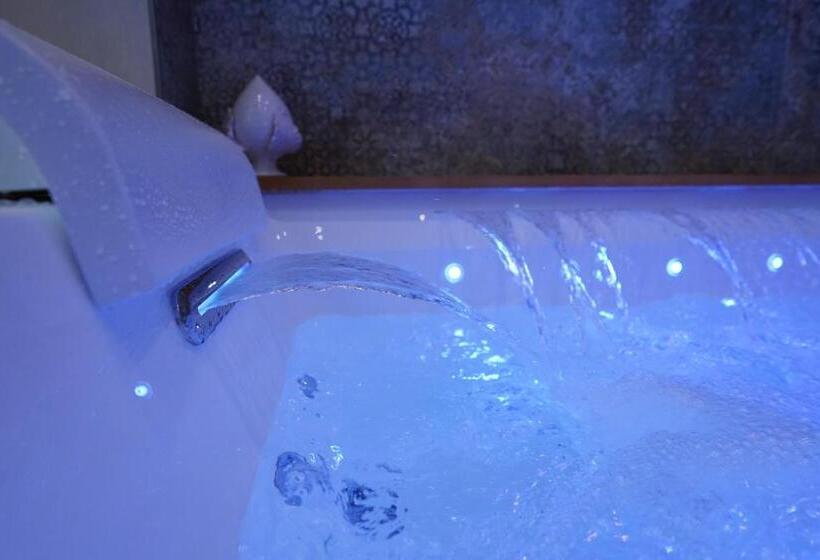 스위트 킹사이즈 침대, Agriturismo Tenuta Carrino