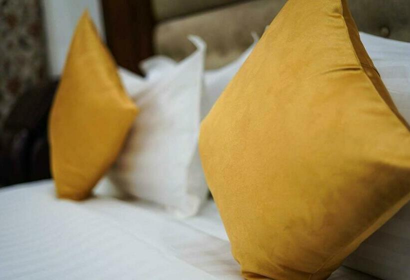 Номер Deluxe, The Grand Kaisar