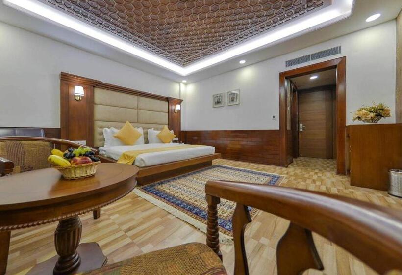 Номер Deluxe Кровать Кинг, The Grand Kaisar