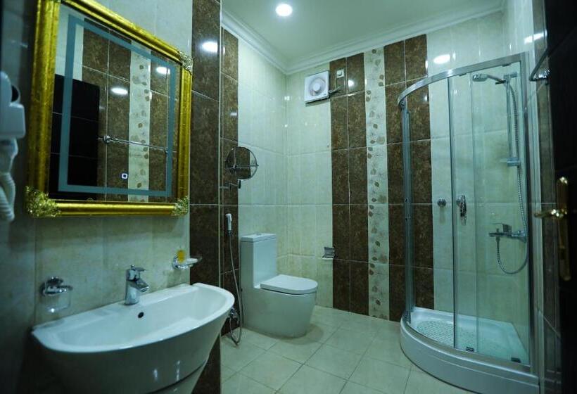 דירת שלושה חדרים, Toptel Apart