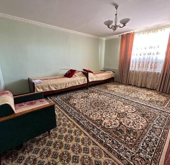 غرفة كلاسيكية ثلاثية, Guest House Nika, Nukus