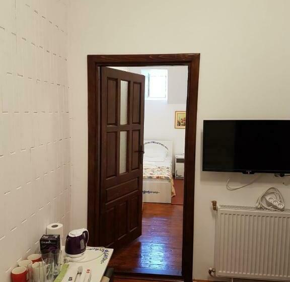 غرفة قياسية حمام مشترك, Pensiunea Geostar 2