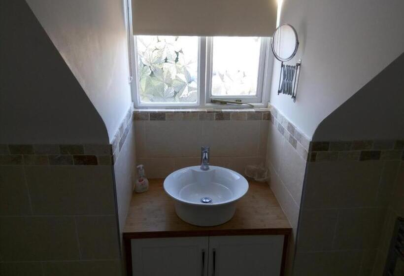 غرفة عائلية, Parkside Guest House