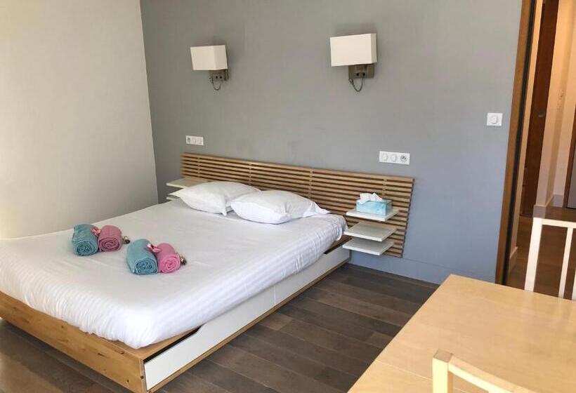 Номер Стандарт Вид на Горы, Auberge Des Isards