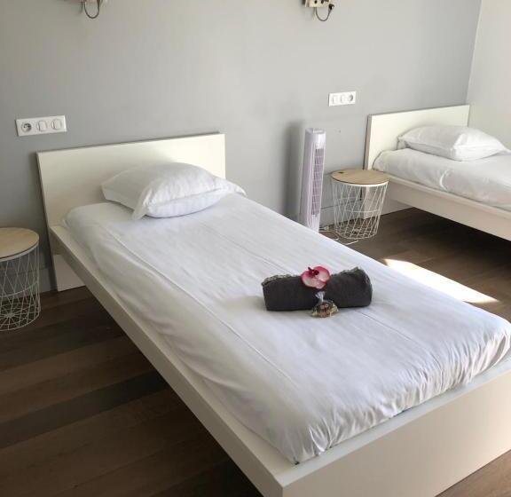 スタンダードルーム, Auberge Des Isards