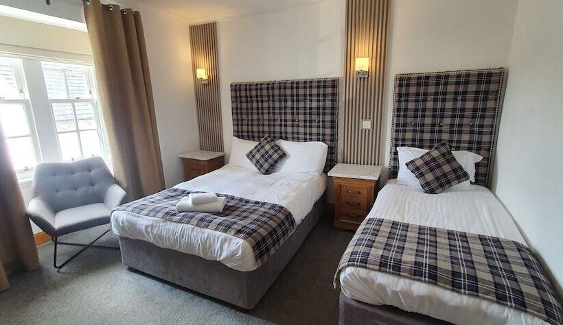 Семейный Номер Вид на Море, The Grey Gull