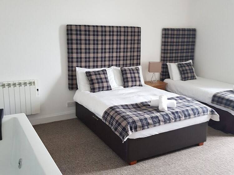 Семейный Номер Вид на Море, The Grey Gull