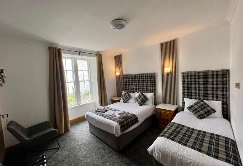 Семейный Номер Вид на Море, The Grey Gull