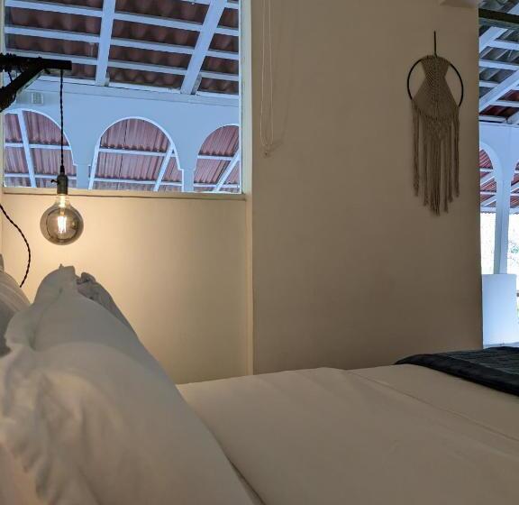 수피리어 룸, La Veranda Hotel & Restaurant