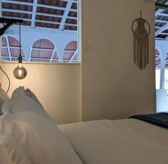 スーペリアールーム, La Veranda Hotel & Restaurant