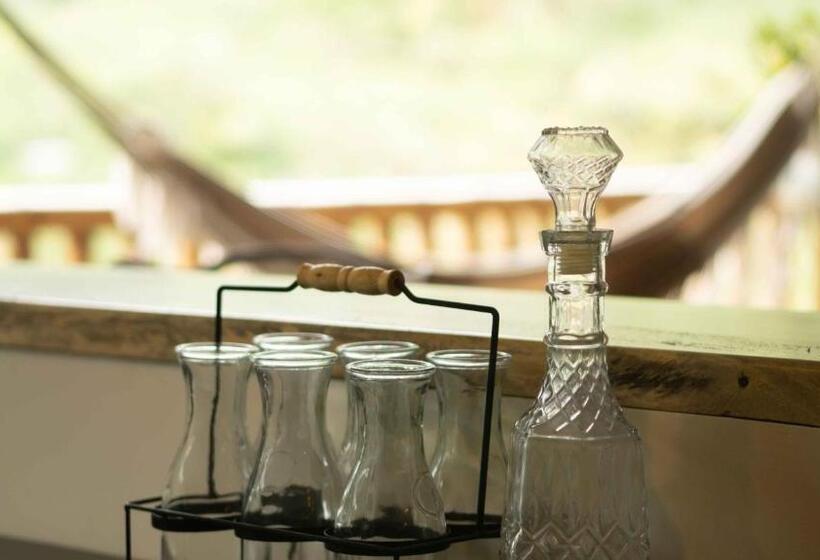 ２ベッドルームハウス, La Veranda Hotel & Restaurant