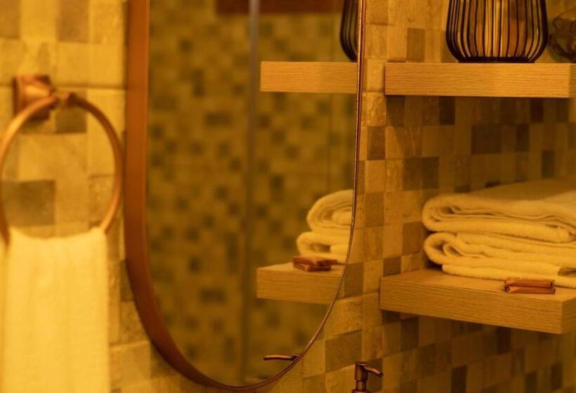 ２ベッドルームハウス, La Veranda Hotel & Restaurant