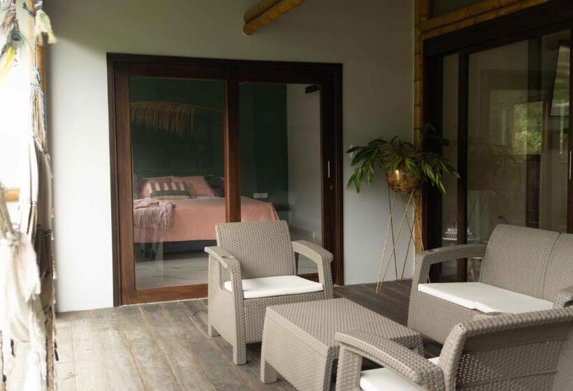 ２ベッドルームハウス, La Veranda Hotel & Restaurant