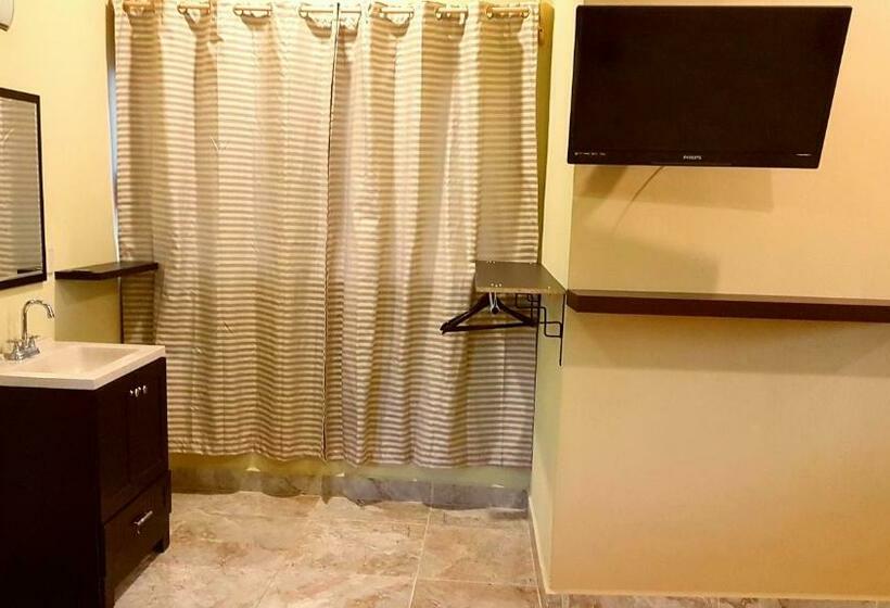 بنگله خانوادگی, Ito Mar Azul