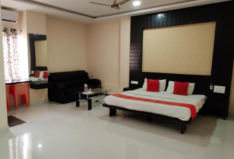 Suite Deluxe Letto King, Suvarna Suits
