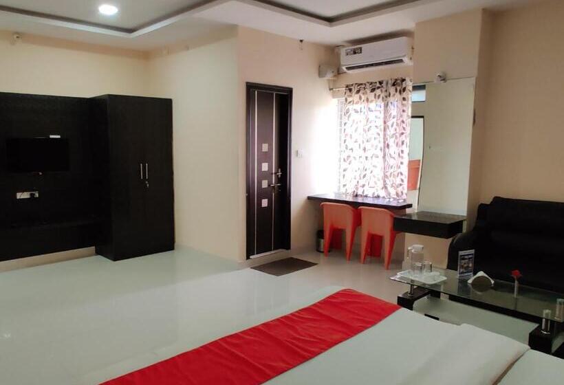 Suite Deluxe Letto King, Suvarna Suits