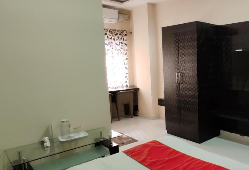 Camera Superiore Letto King, Suvarna Suits