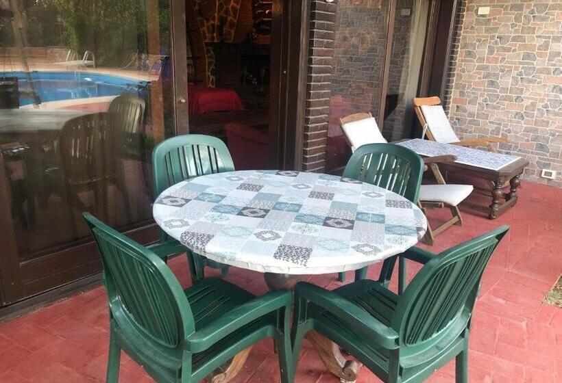 经典四人房间, Small Paradise Palermo