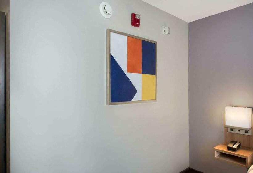 Номер Стандарт, Microtel Inn & Suites By Wyndham Warsaw