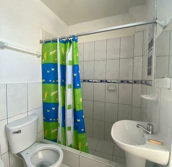 اتاق لوکس, Hostal Hogar 3 Estrellas Chepén