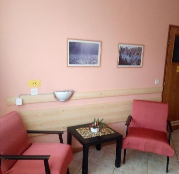 اتاق استاندارد, Hostel Bata