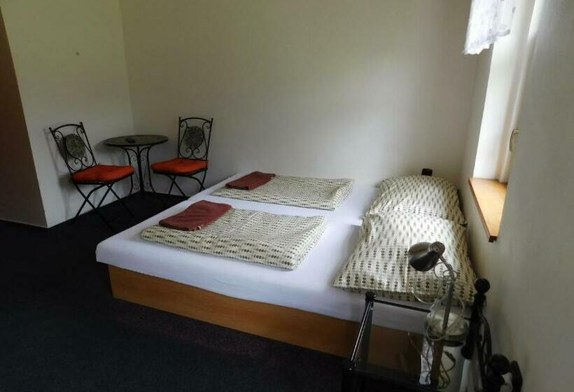 标准间, Pension U Mojmíra