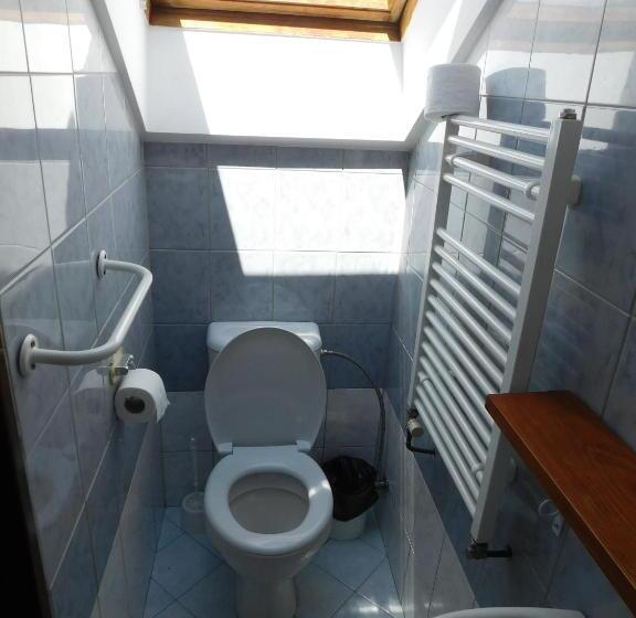 标准三人间, Pension U Mojmíra