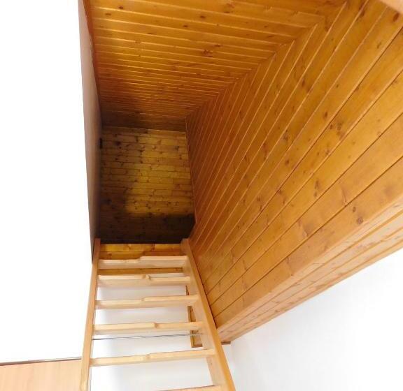 5人标间, Pension U Mojmíra