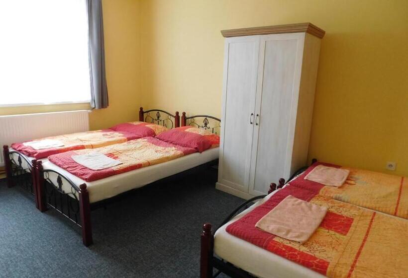 带2个卧室的公寓, Pension U Mojmíra