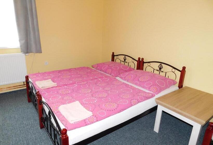 带2个卧室的公寓, Pension U Mojmíra