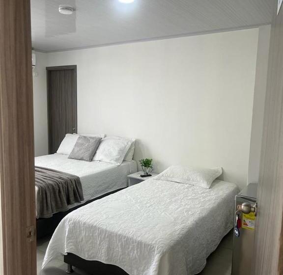 חדר סטנדרט לשלושה עם מרפסת, Summer Breeze