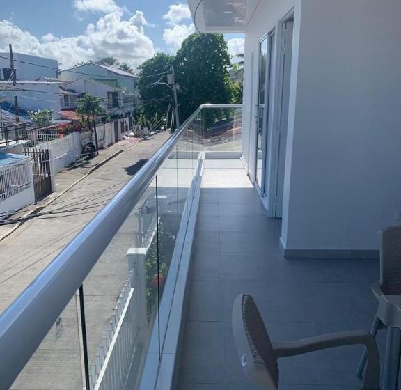 חדר סטנדרט לשלושה עם מרפסת, Summer Breeze